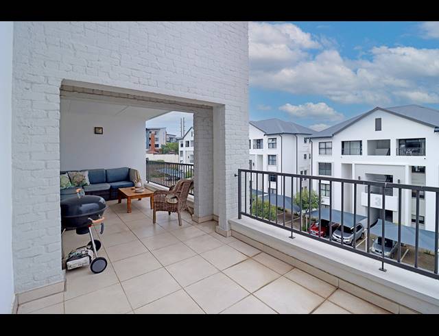2 BEDROOM APARTMENT FOR SALE IN GREENSTONE HILL